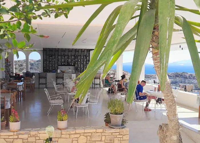 Pantheon Hotel Kéfalos